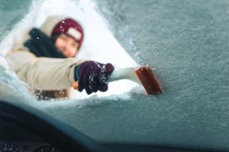 چک کردن برف پاک کن خودرو